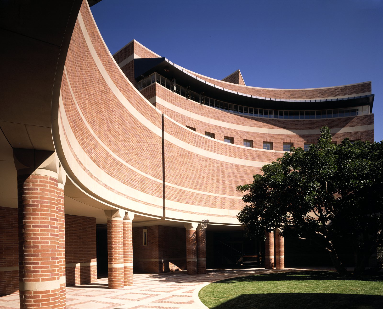UCLA Anderson School of Management Pei Cobb Freed & Partners