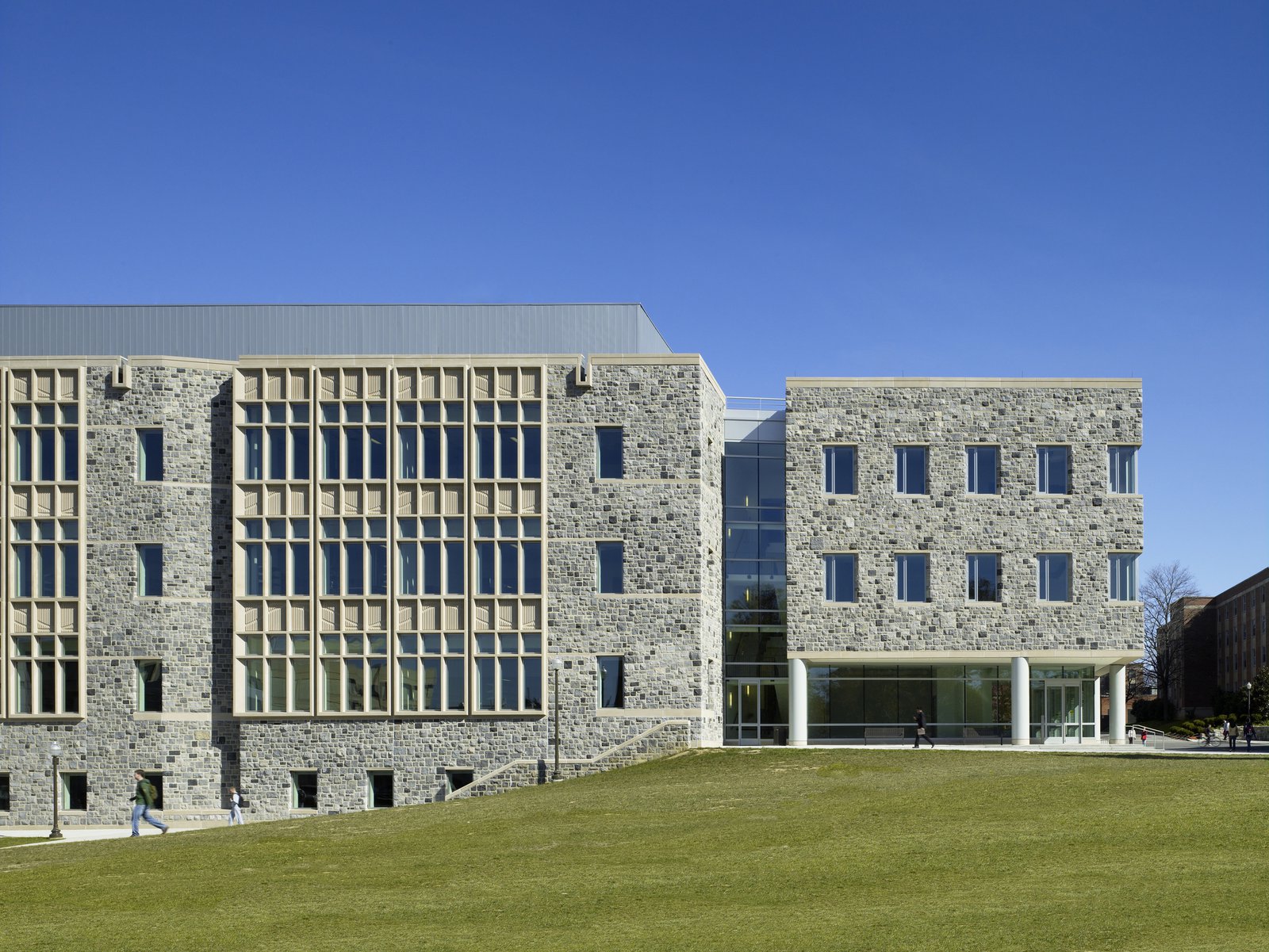 Advanced technology institute in virginia beach